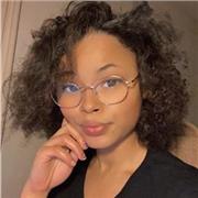 Etudiante titulaire d'un M1 avec mention, actuellement en M2, donne des cours de droit (selon le niveau et la spécialité)